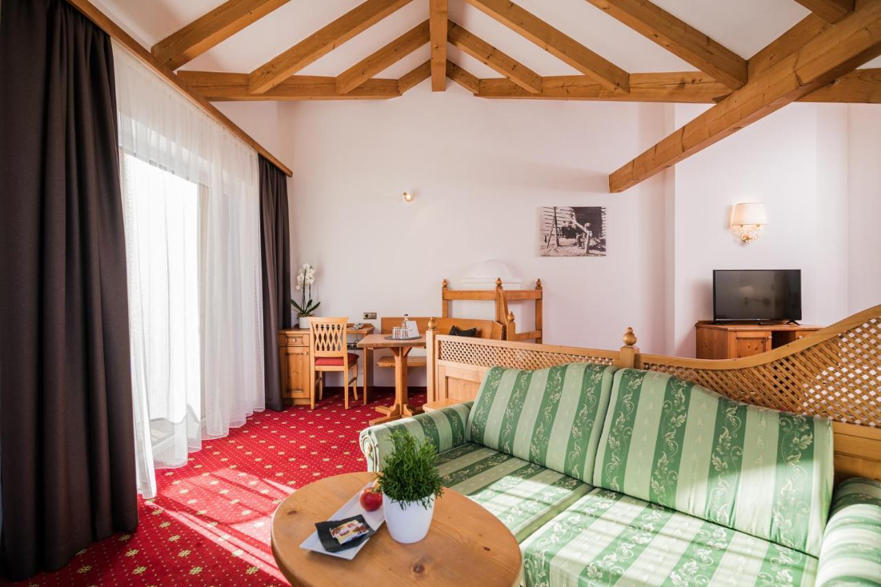 Junior Suite,1773717393:JPEG